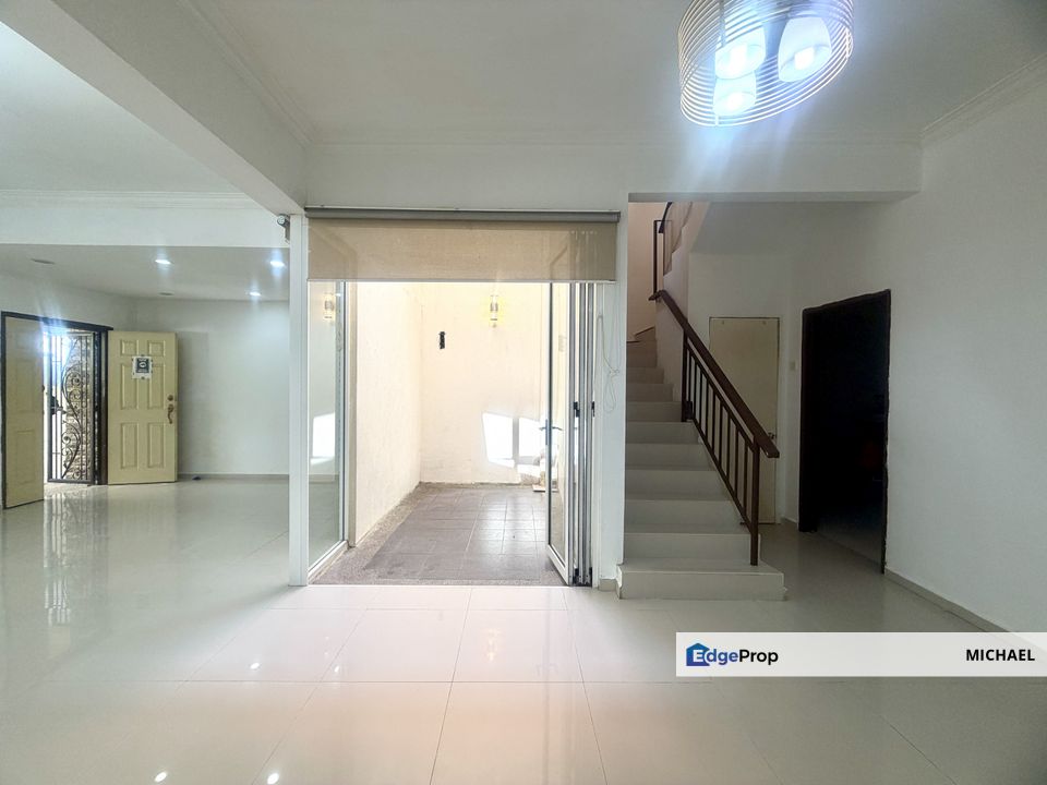 Facing Open Double storey superlink, Selangor, Bandar Sungai Long