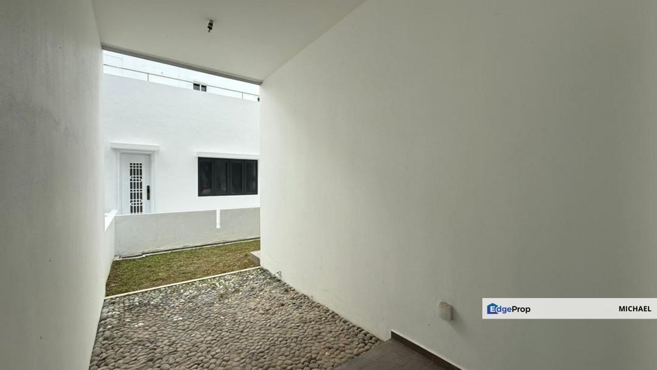 Brand new 3 storey bungalow @ summerwood, Selangor, Kajang