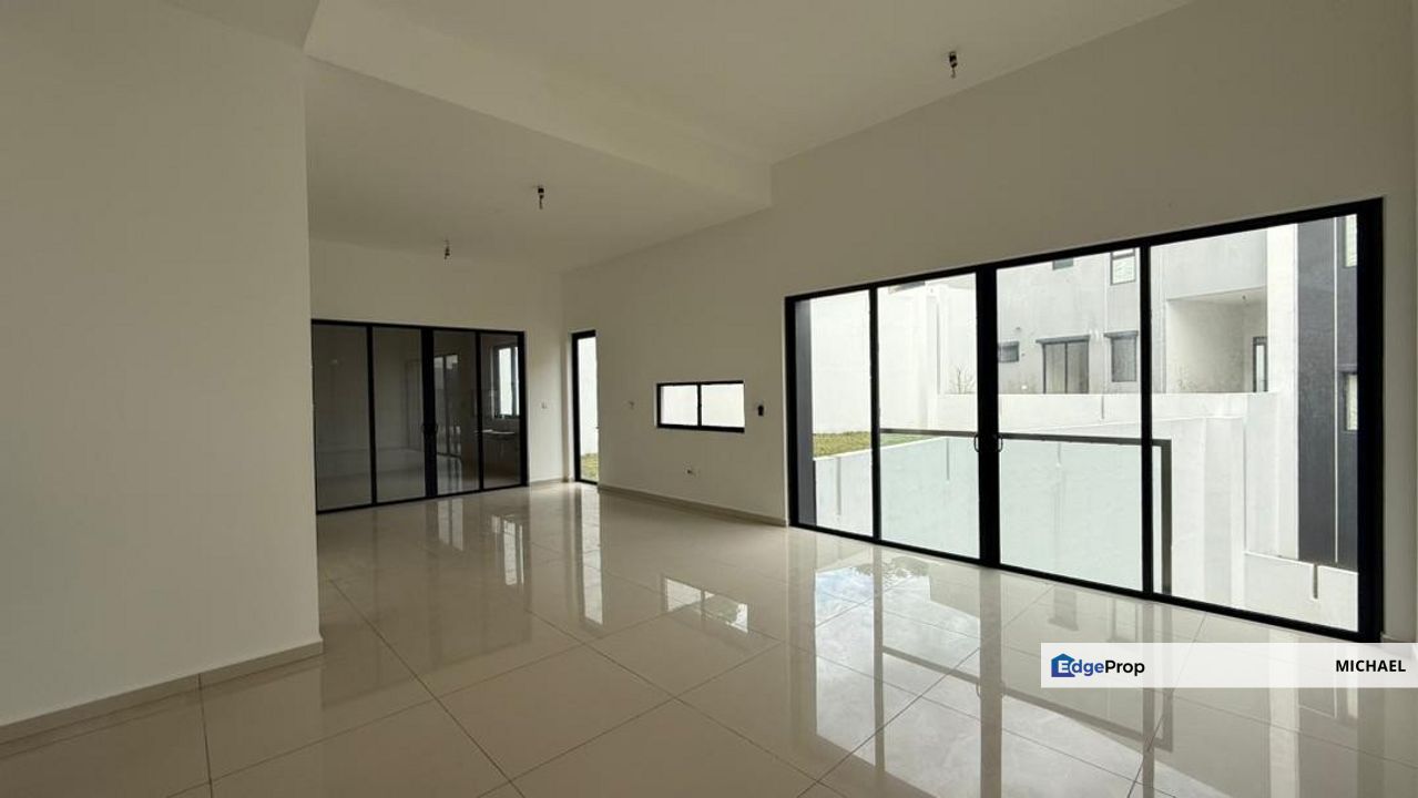 Brand new 3 storey bungalow @ summerwood, Selangor, Kajang