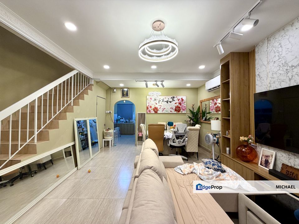 Fully Renovated Endlot, Selangor, Batu 9th Cheras