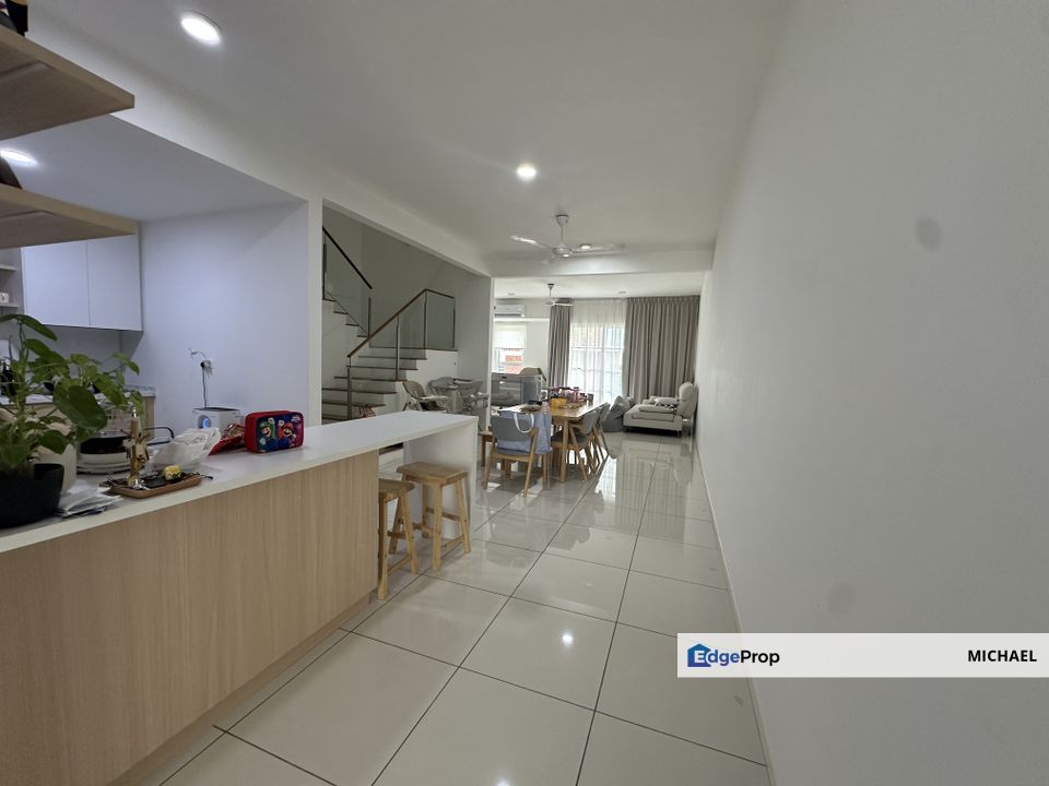 Well maintained 2 storey superlink, Kuala Lumpur, Cheras