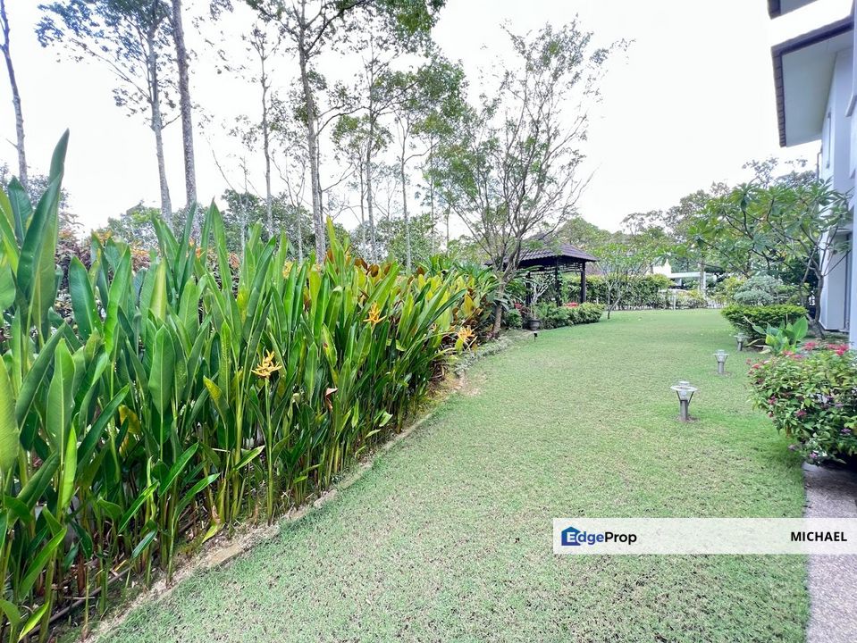 Super big land and nice condition 2 storey bungalow, Selangor, Kajang