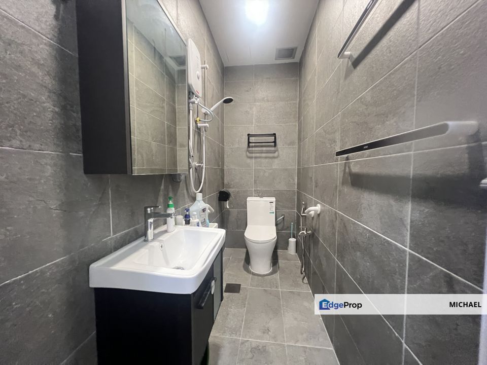 Leasehold convertible to freehold 2 storey terrace, Kuala Lumpur, Cheras