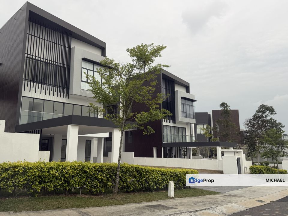 Brand New 3 storey bungalow, Selangor, Kajang