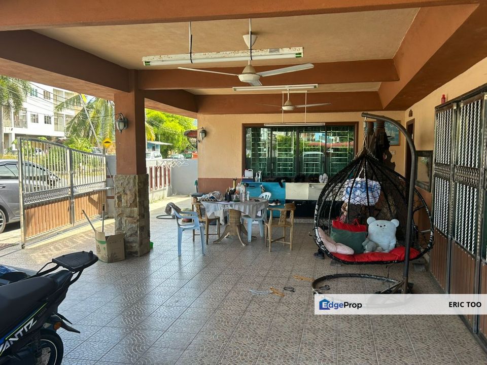 2 Storey Terrace Corner - Tmn Melati,Lumut, Perak, Lumut