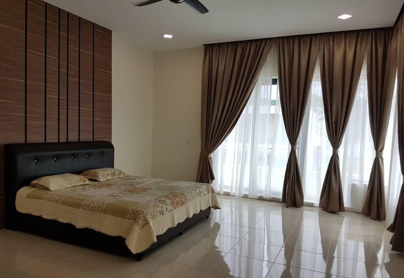 Tiara Bay @ Marina Island