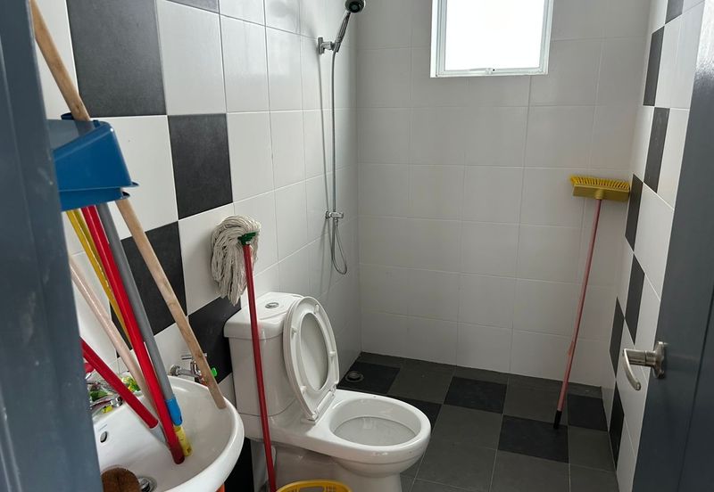 TAMAN BAKTI, SITIAWAN