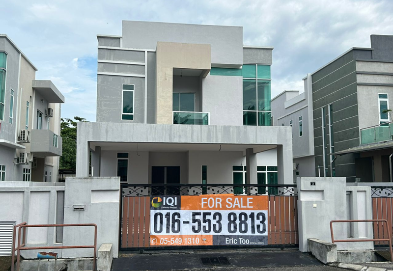 TAMAN BAKTI, SITIAWAN