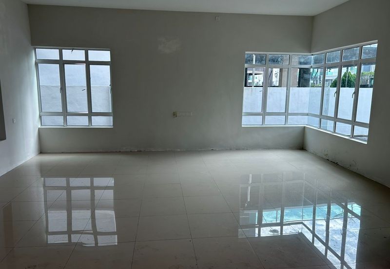 TAMAN BAKTI, SITIAWAN