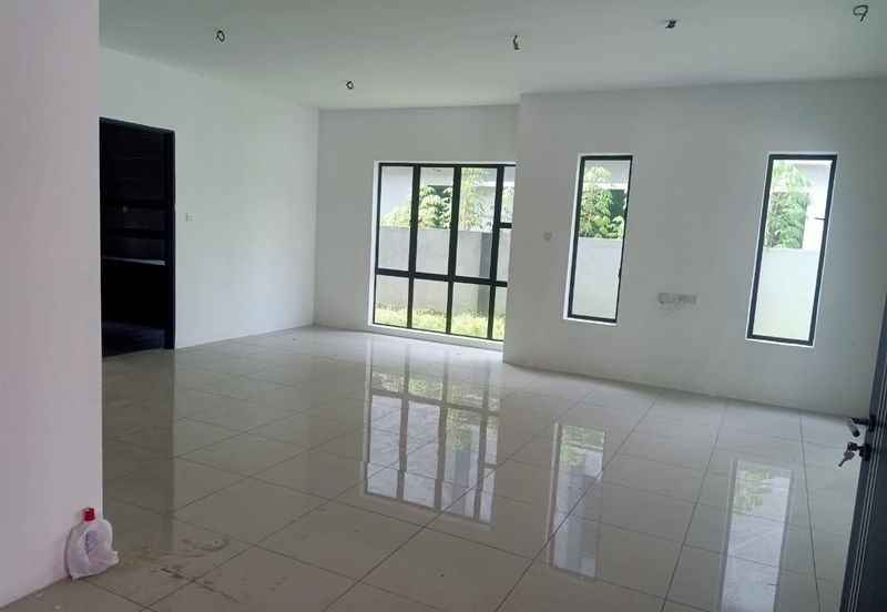 TAMAN EMAS 2(P/L 1238-1241,8456)