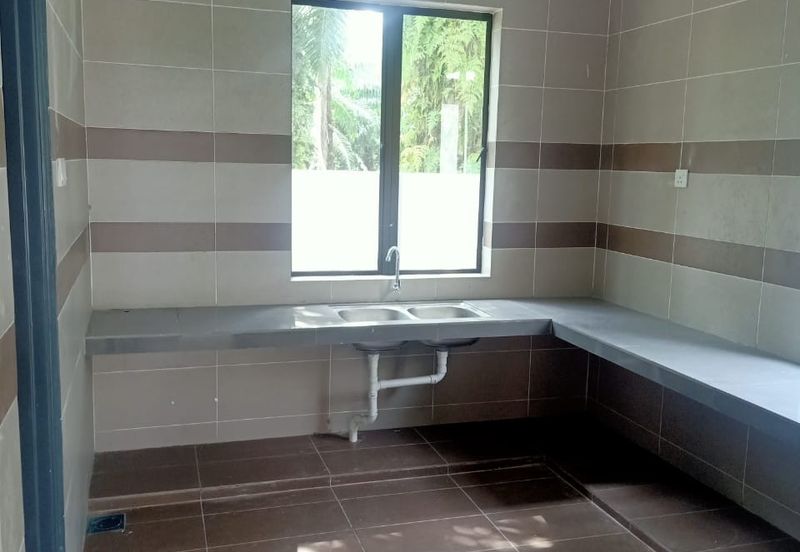 TAMAN EMAS 2(P/L 1238-1241,8456)