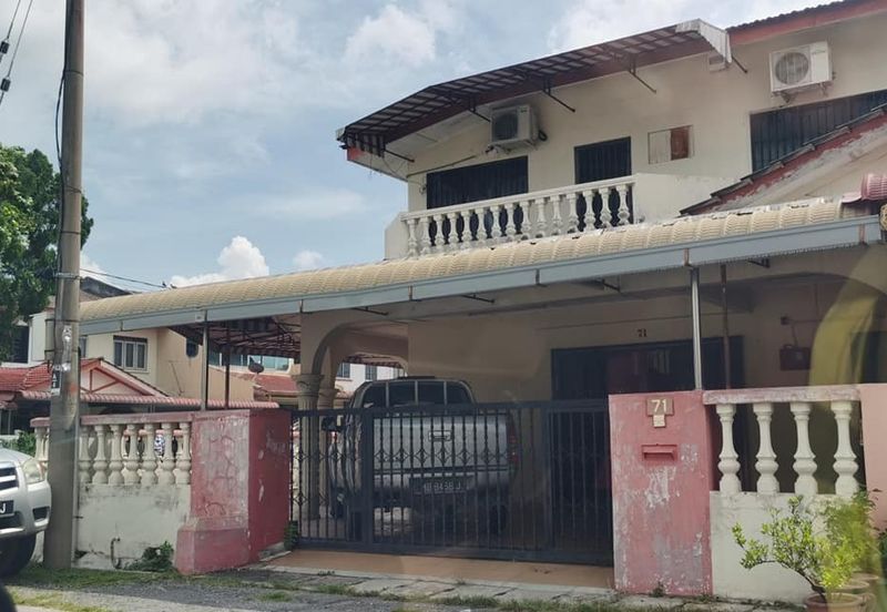 TAMAN PENGKALAN HARAPAN