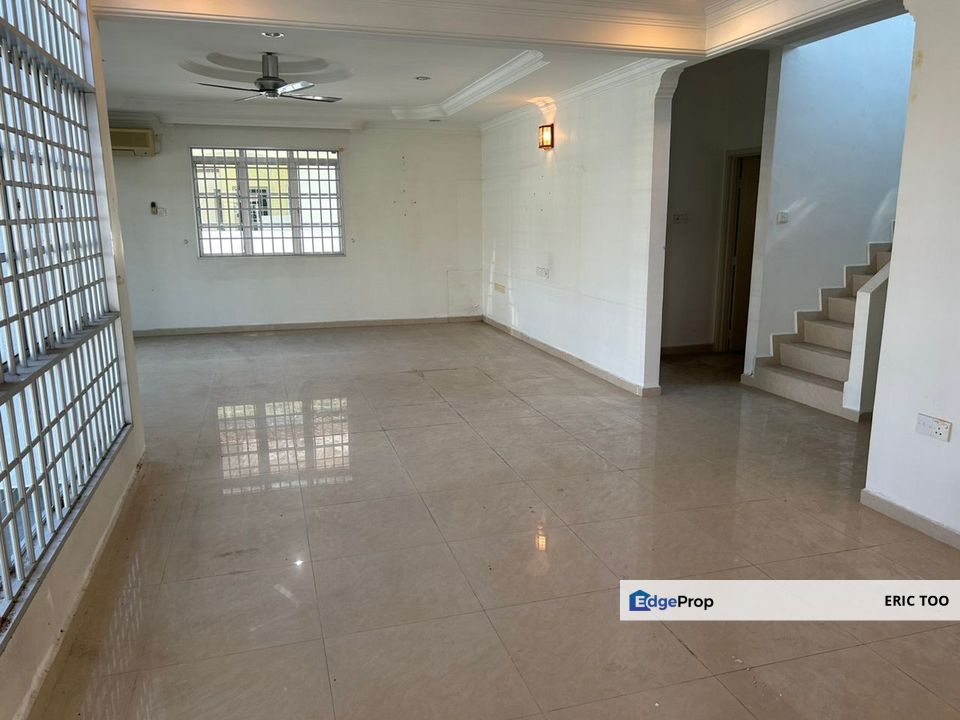 2 storey Bungalow For Sale ( Tmn Suria,Sitiawan.), Perak, Sitiawan