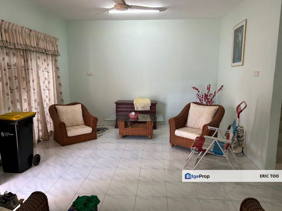 Freehold 2 Storey Semi-D (Tmn Jati Indah, Sitiawan), Perak, Sitiawan