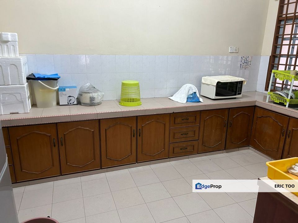 Freehold 2 Storey Semi-D (Tmn Jati Indah, Sitiawan), Perak, Sitiawan