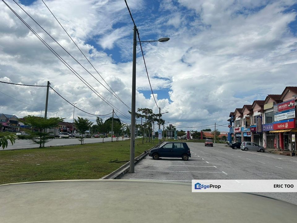 Seri Iskandar shop lot for sales-Facing Main Road, Perak, Sri Iskandar
