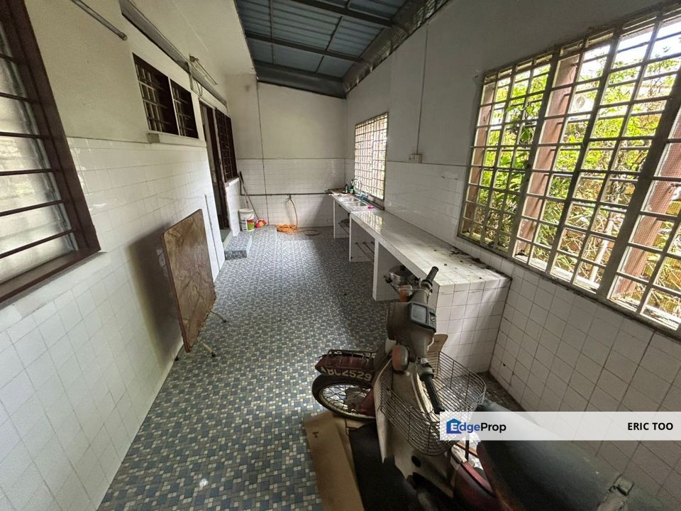 Ayer Tawar Taman Pelangi  2 Storey Semi-D for Sale, Perak, Ayer Tawar