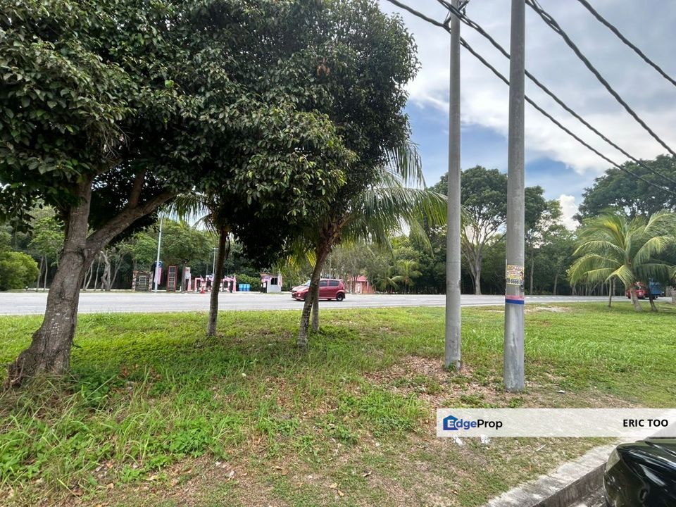 Desa Manjung Raya 2 Storey shop Lot For Sale , Perak, Manjung