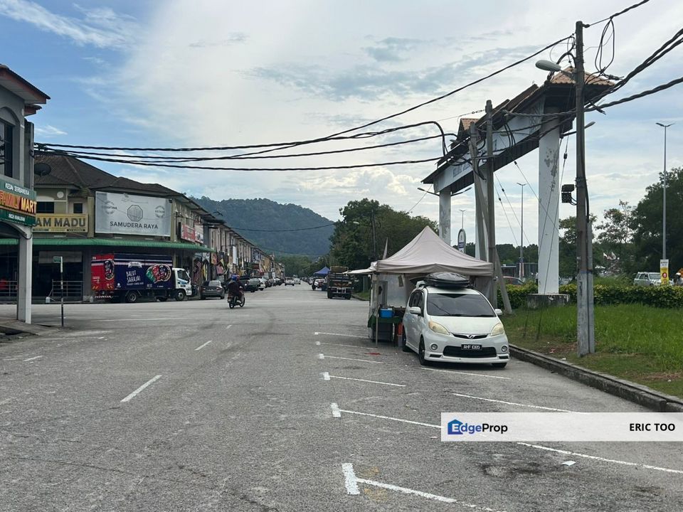 Desa Manjung Raya 2 Storey shop Lot For Sale , Perak, Manjung