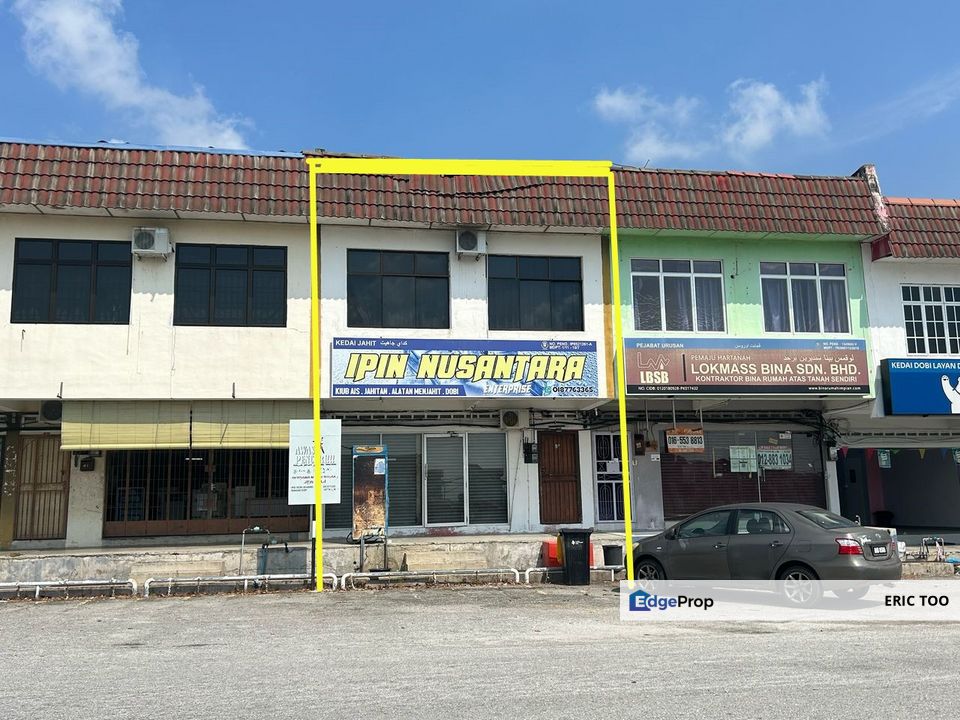 Seri Iskandar shop lot for sales Facing Main Road, Perak, Sri Iskandar