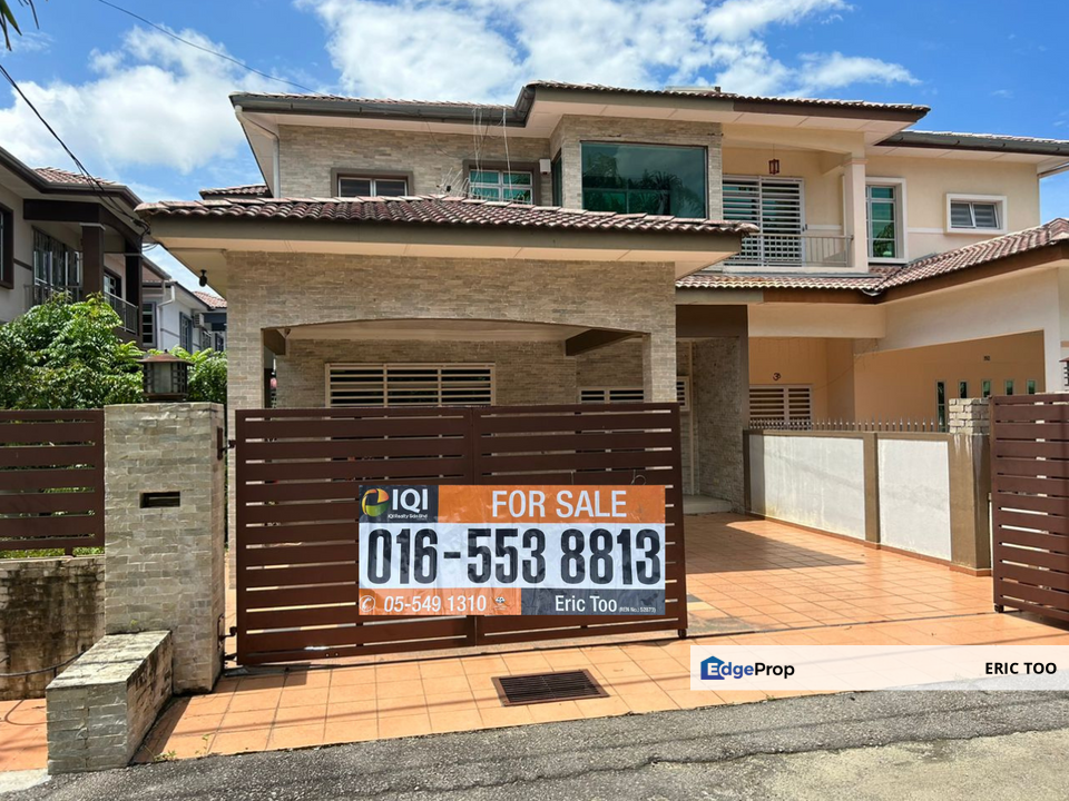 Freehold 2 Storey Semi-D taman pegawai Sitiawan, Perak, Sitiawan