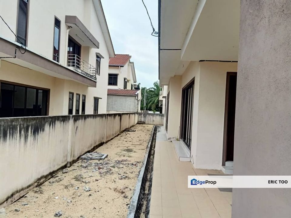 Taman pegawai 2 Storey Semi-D, Sitiawan, Perak, Sitiawan