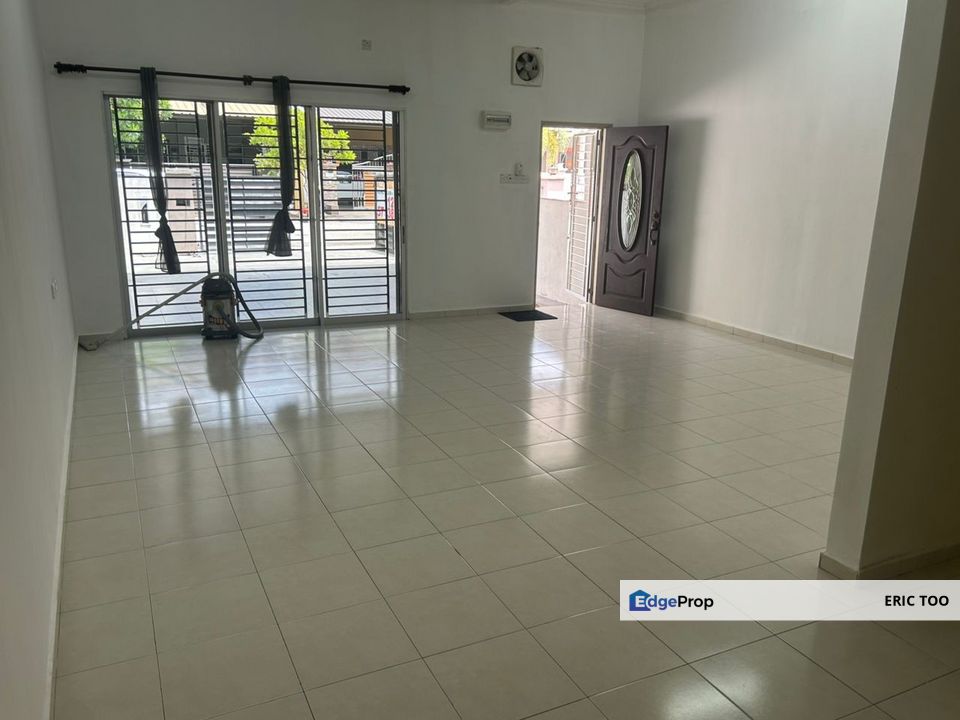 Sitiawan 2 Storey Terrace for sales  Taman Sejati 2 , Perak, Sitiawan