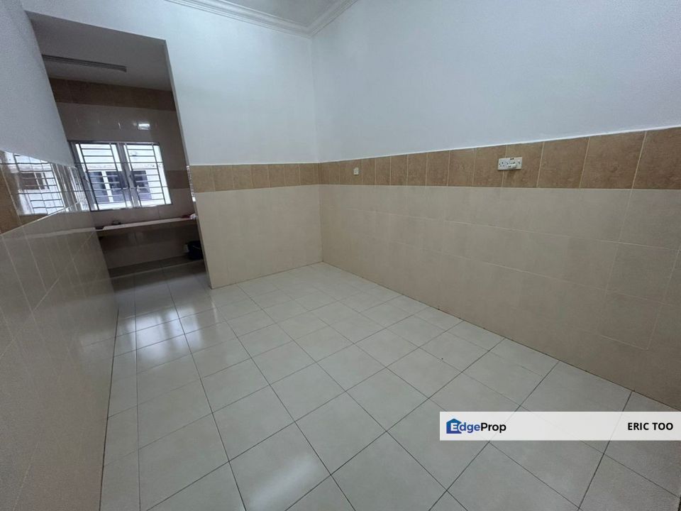 Sitiawan 2 Storey Terrace for sales  Taman Sejati 2 , Perak, Sitiawan