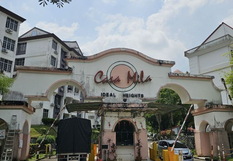 Casa Mila Tower Condominium at Taman Bukit Idaman, Selayang NEAR HOSPITAL SELAYANG - NEWLY REFURBISHED