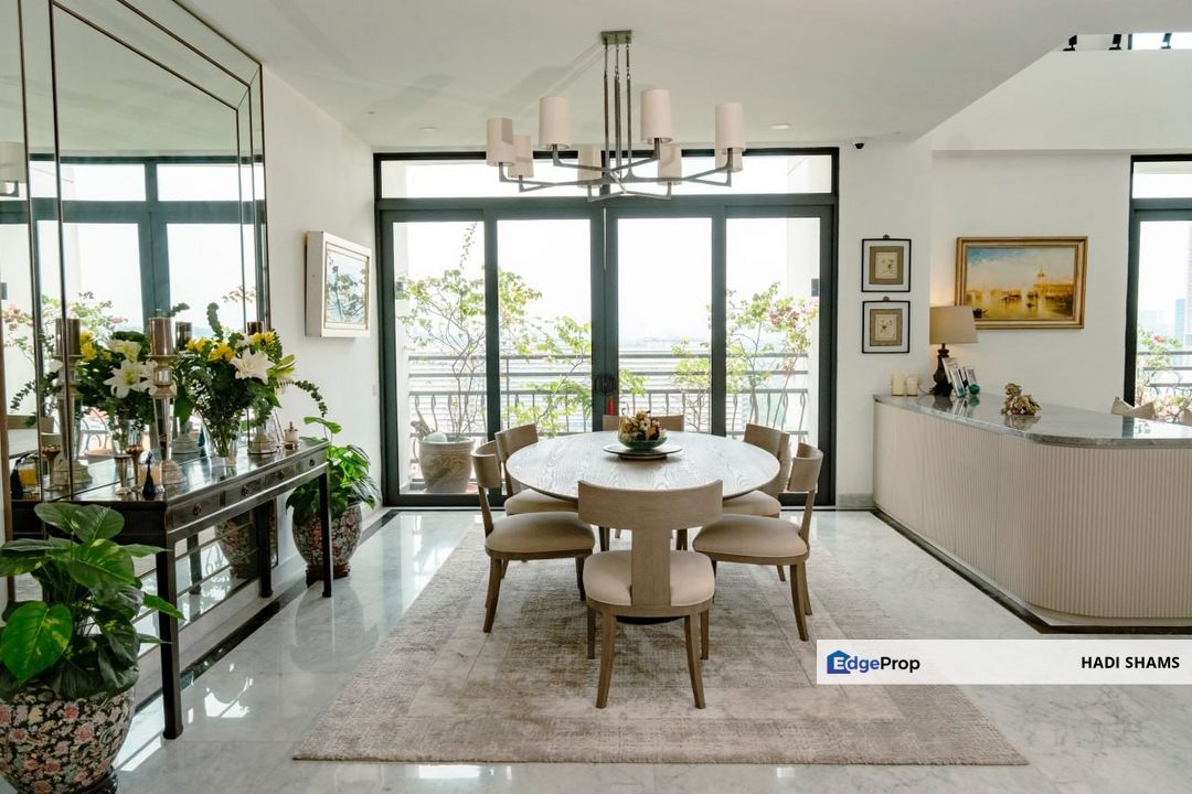 Stunning Renovated Duplex Penthouse @ Antah Tower facing city views and comes with 3 car parks, Kuala Lumpur, Dutamas