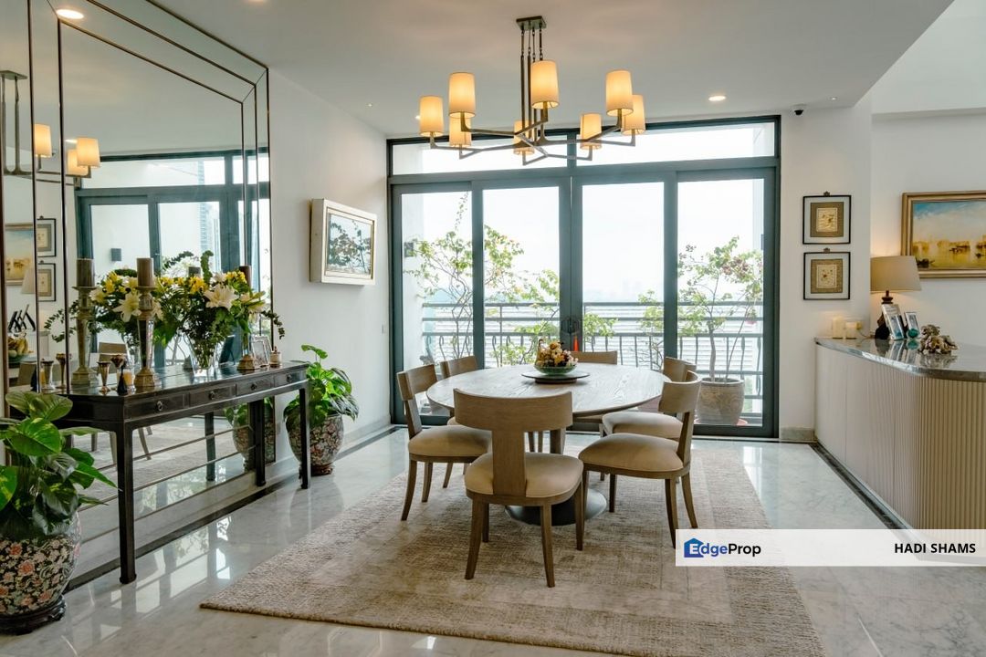 Stunning Renovated Duplex Penthouse @ Antah Tower facing city views and comes with 3 car parks, Kuala Lumpur, Dutamas