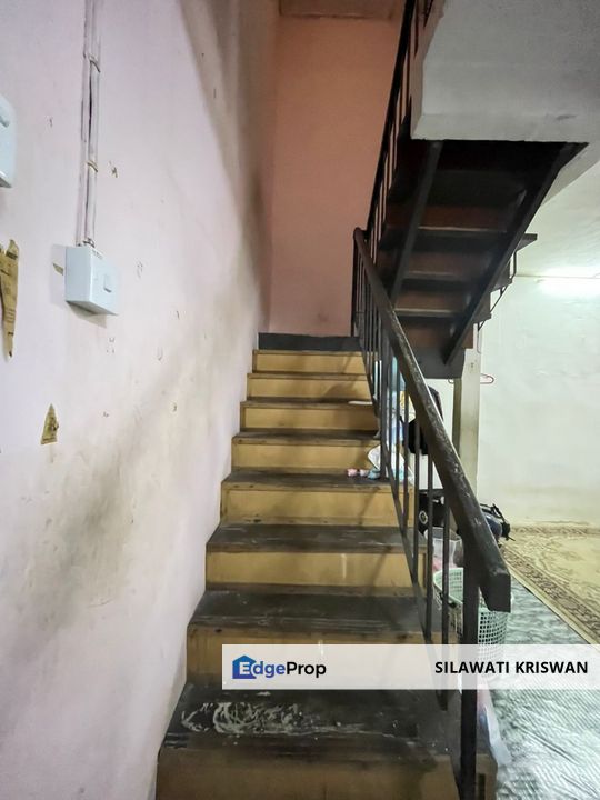 PERKAMPUNGAN CENDERAWASIH KUANTAN FOR SALE RUMAH TERES 2 TINGKAT FOR SALE DEKAT DENGAN BANDAR KUANTAN, BUKIT SETONGKOL, Pahang, Kuantan