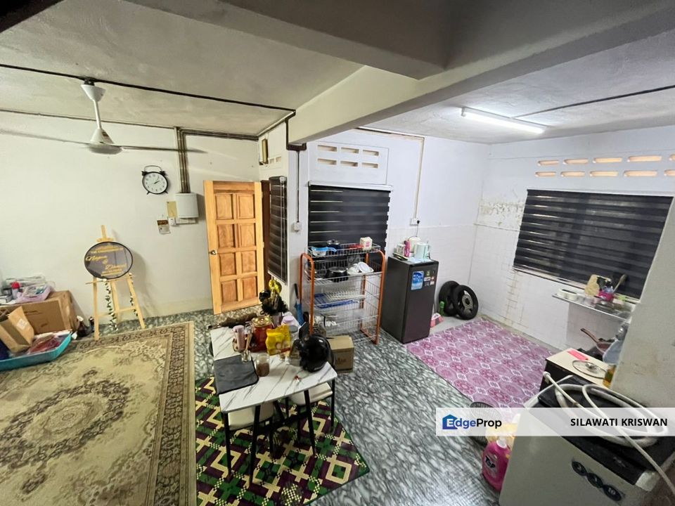 PERKAMPUNGAN CENDERAWASIH KUANTAN FOR SALE RUMAH TERES 2 TINGKAT FOR SALE DEKAT DENGAN BANDAR KUANTAN, BUKIT SETONGKOL, Pahang, Kuantan