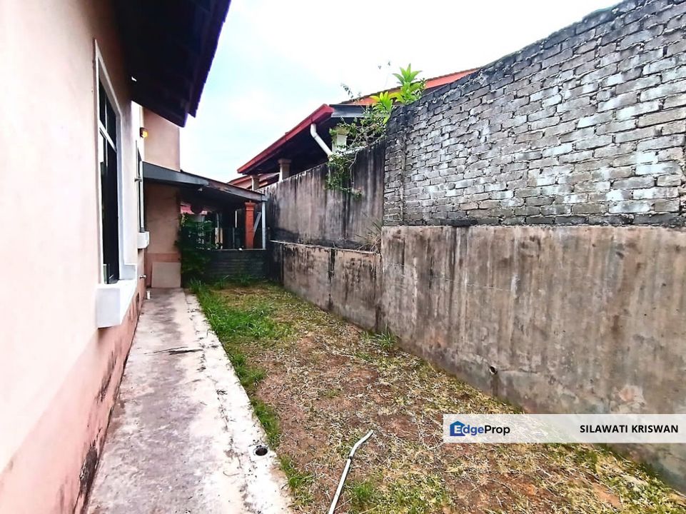TAMAN ALAM PERDANA INDERA MAHKOTA 12 KUANTAN FOR SALE SEMI D GUARDED & PRIVACY AREA, Pahang, Kuantan