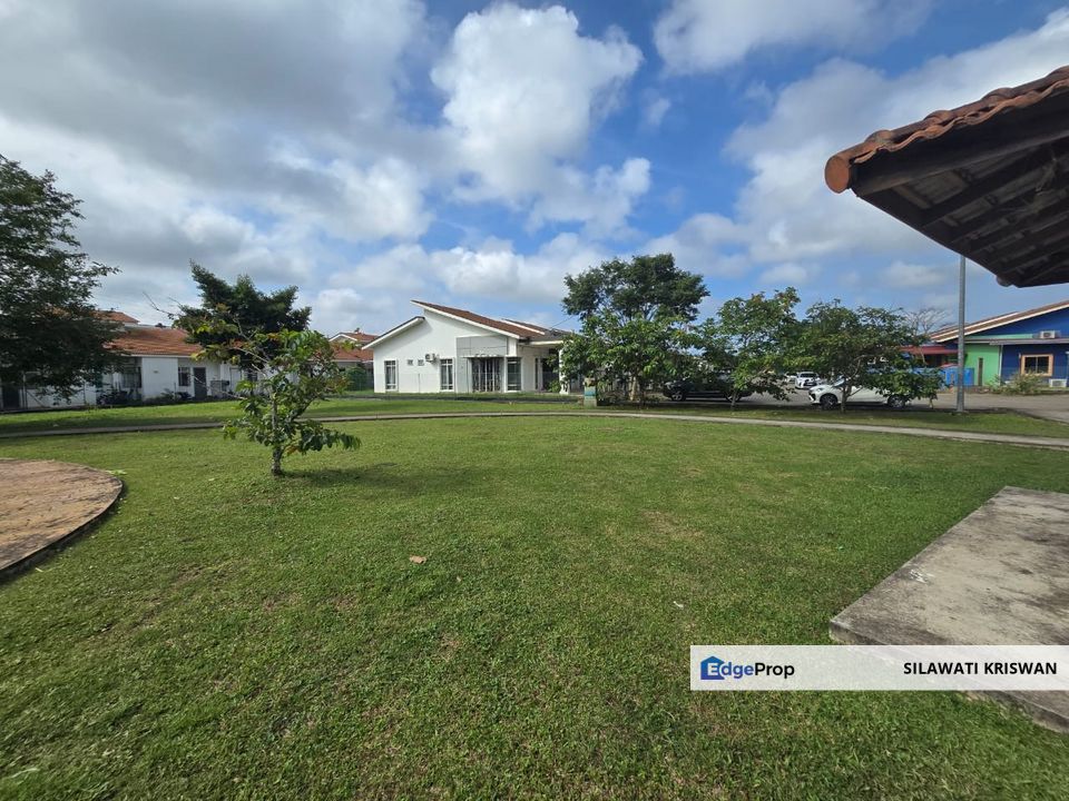 KOTASAS PERCINT 5 SEMI D SINGLE STOREY ENDLOT GUARDED AREA FACING OPEN& PRIVACY STRATEGIK AREA, Pahang, Kuantan