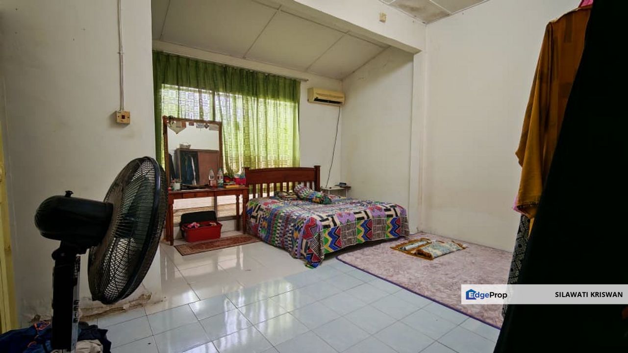 BANGLO PERAMU TANJUNG LUMPUR KUANTAN FOR SALE TANAH LUAS FREEHOLD, Pahang, Kuantan
