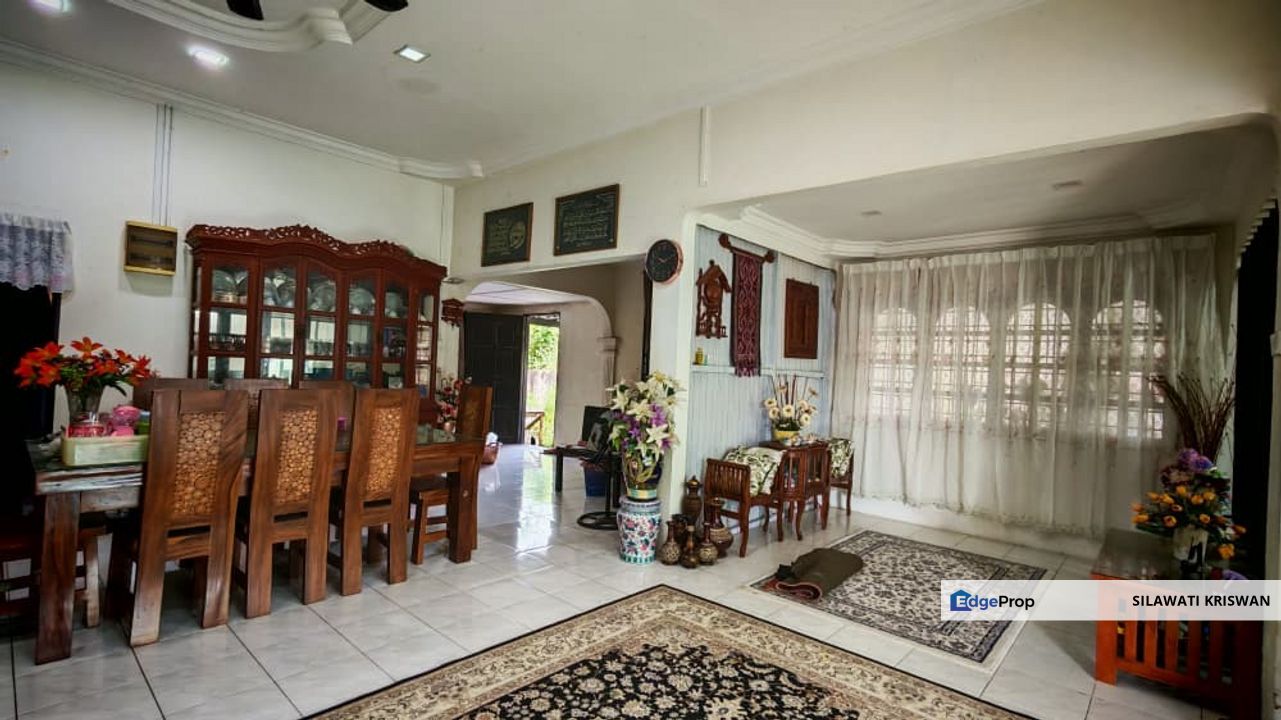 BANGLO PERAMU TANJUNG LUMPUR KUANTAN FOR SALE TANAH LUAS FREEHOLD, Pahang, Kuantan