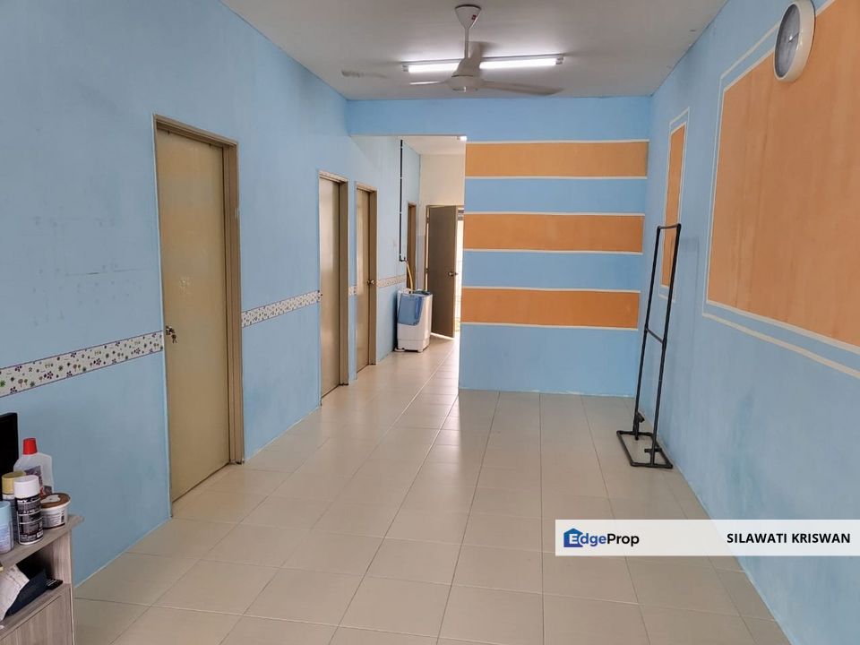 TAMAN GAMBANG DAMAI KUANTAN RUMAH TERES SETINGKAT FOR SALE BELOW MARKET VALUE, Pahang, Kuantan