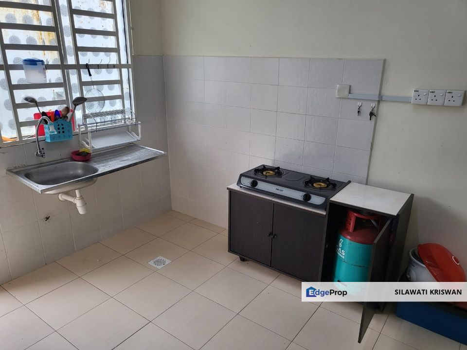 TAMAN GAMBANG DAMAI KUANTAN RUMAH TERES SETINGKAT FOR SALE BELOW MARKET VALUE, Pahang, Kuantan