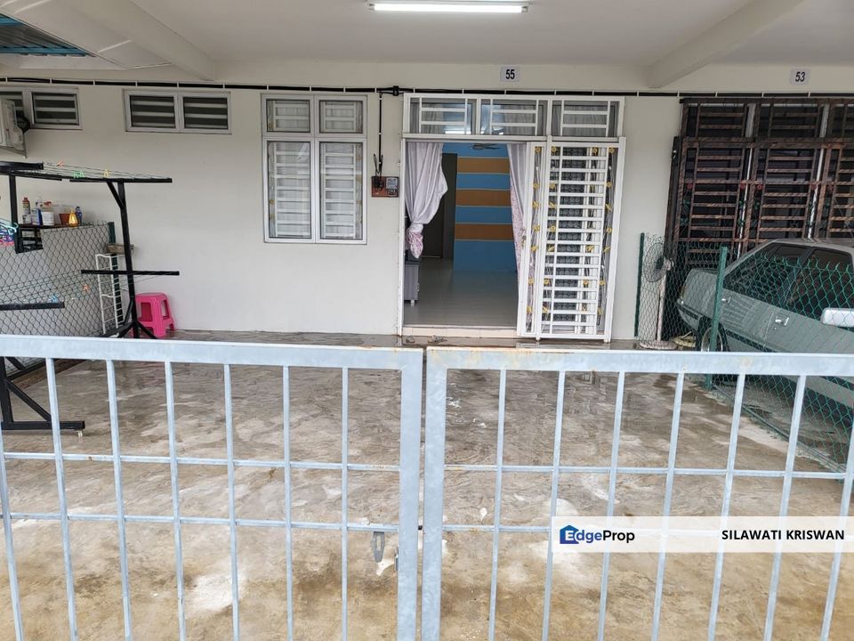 TAMAN GAMBANG DAMAI KUANTAN RUMAH TERES SETINGKAT FOR SALE BELOW MARKET VALUE, Pahang, Kuantan