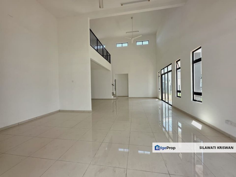 MAJESTIC KOTASAS KUANTAN 1.5 STOREY SEMI D HOUSE FOR SALE GUARDED & NEW HOUSE, Pahang, Kuantan