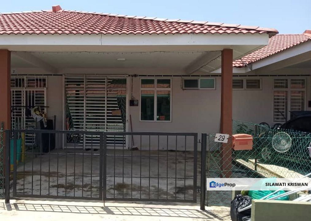 TAMAN BUKIT RANGIN DAMAI RUMAH TERES SETINGKAT FOR SALE RUMAH CANTIK LOKASI STRATEGIK, Pahang, Kuantan