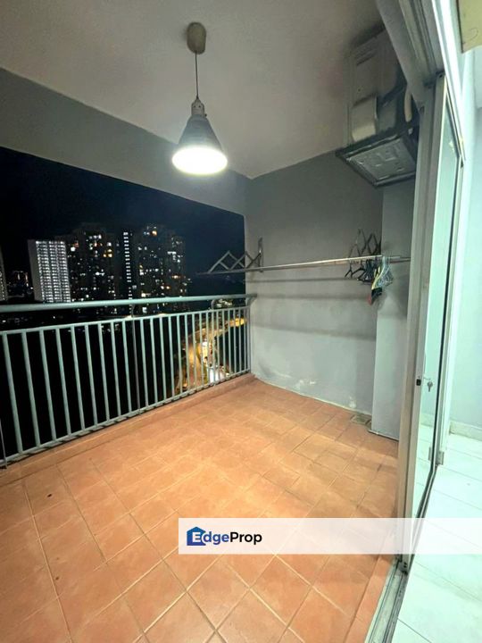 Vista Amani Condominium Cheras, Big Balcony, Beautiful View Facing Greenery and Lake, Kuala Lumpur, Cheras