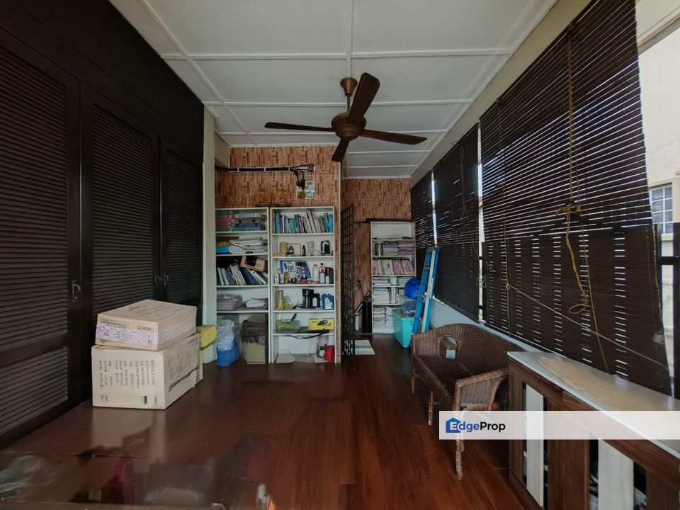 Seksyen 6, Kota Damansara Jalan Cecawi - End Lot 2 Storey Terrace, Selangor, Kota Damansara