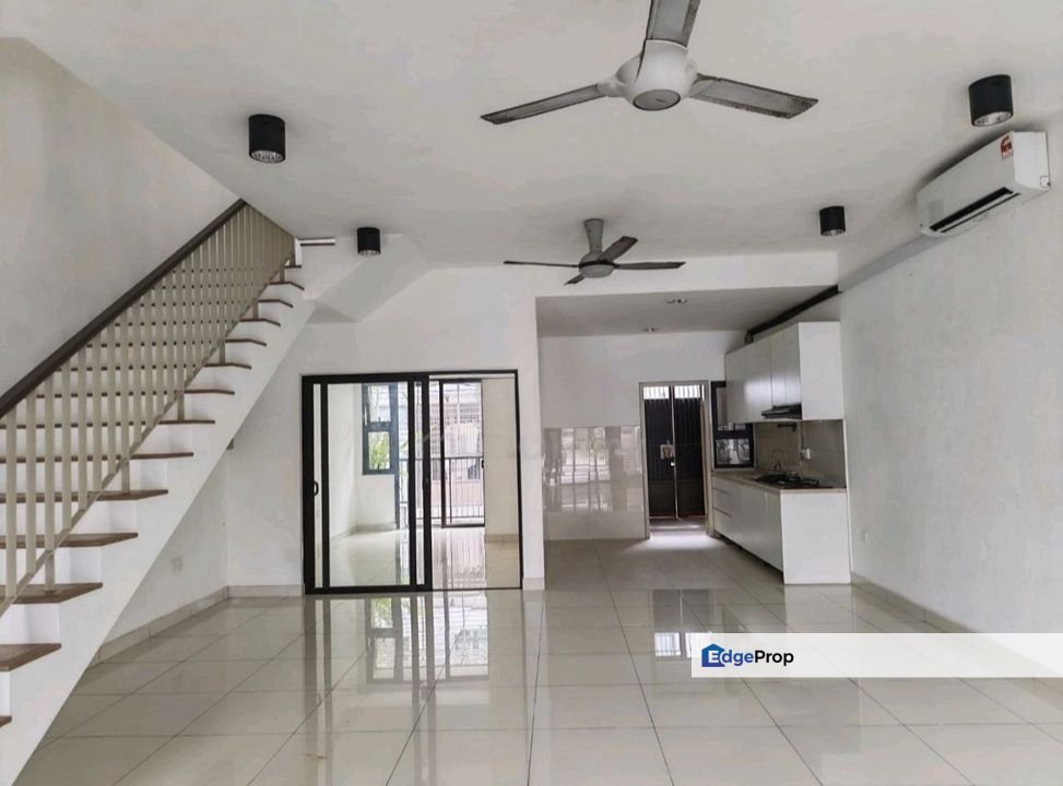 Elmina Valley - Spacious Terrace House Available Mid February, Selangor, Shah Alam
