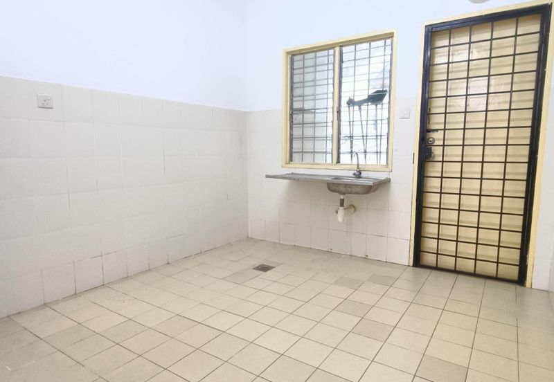 Jalan Makyong, Bandar Bukit Raja