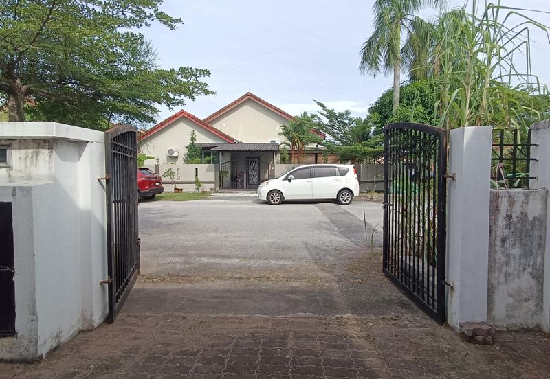 Jalan Makyong, Bandar Bukit Raja