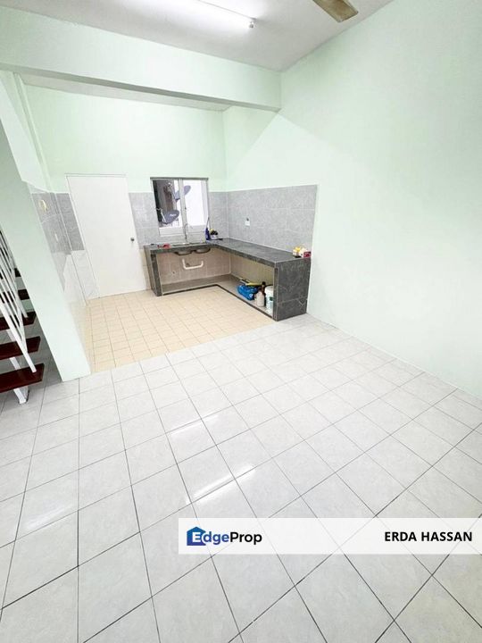 Taman Medan Jaya Apartment Petaling Jaya Selangor Duplex Unit For Sale, Selangor, Petaling Jaya