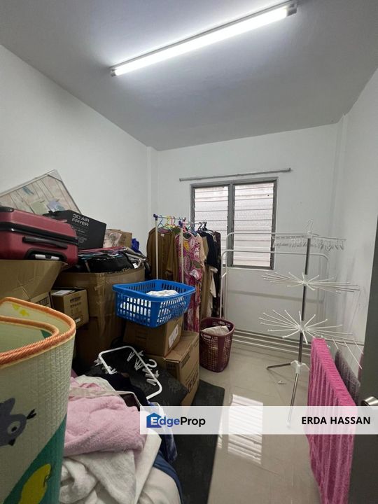 Bandar Bukit Tinggi 1 Apartment Level 2 For Sale, Selangor, Klang
