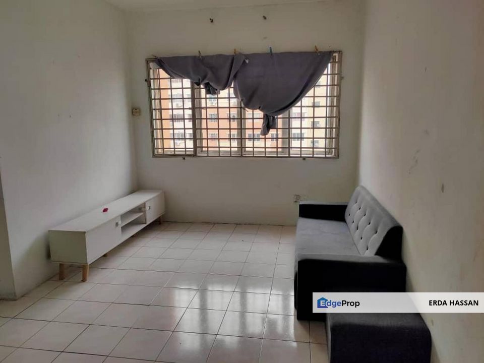 Suria Kinrara Bandar Kinrara Puchong End Lot Service Apartment For Sale, Selangor, Bandar Kinrara Puchong